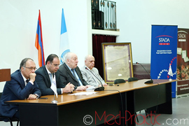 На ереванской международной конференции были обсуждены проблемы применения современных лечебных методов в акушерстве и гинекологии