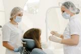COVID-19 может нанести сильный урон зубам, предупреждают врачи